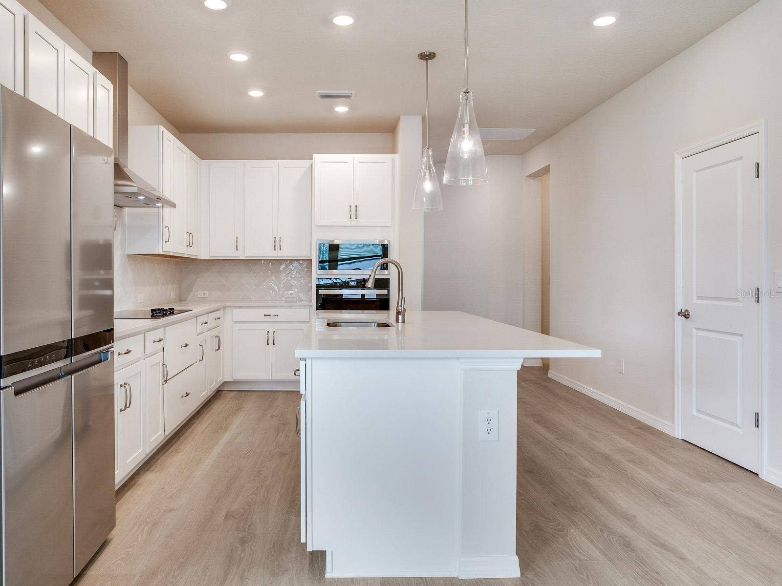 31105 PENDLETON LANDING CIRCLE, Wesley Chapel, FL 33545 31105 PENDLETON LANDING CIRCLE, Wesley Chapel, FL 33545