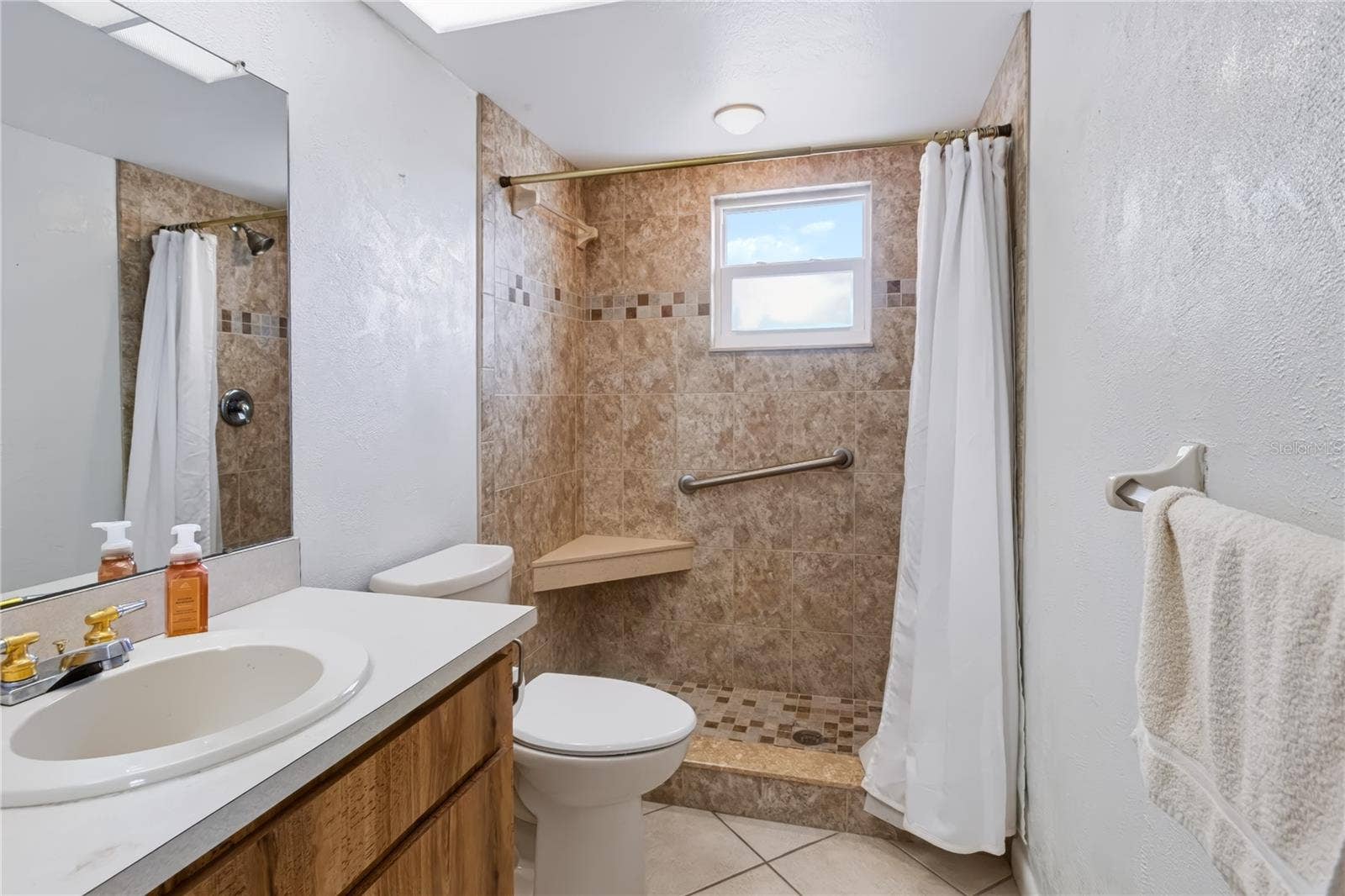 12939 115TH STREET, Largo, FL 33778 Main Bathroom