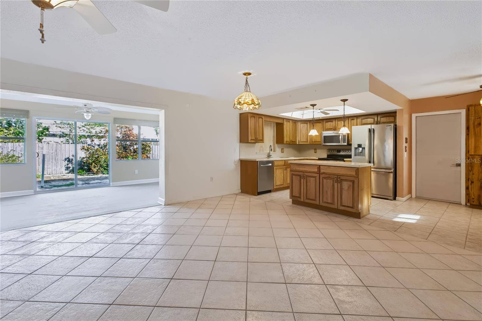 12939 115TH STREET, Largo, FL 33778 Living area and Florida room