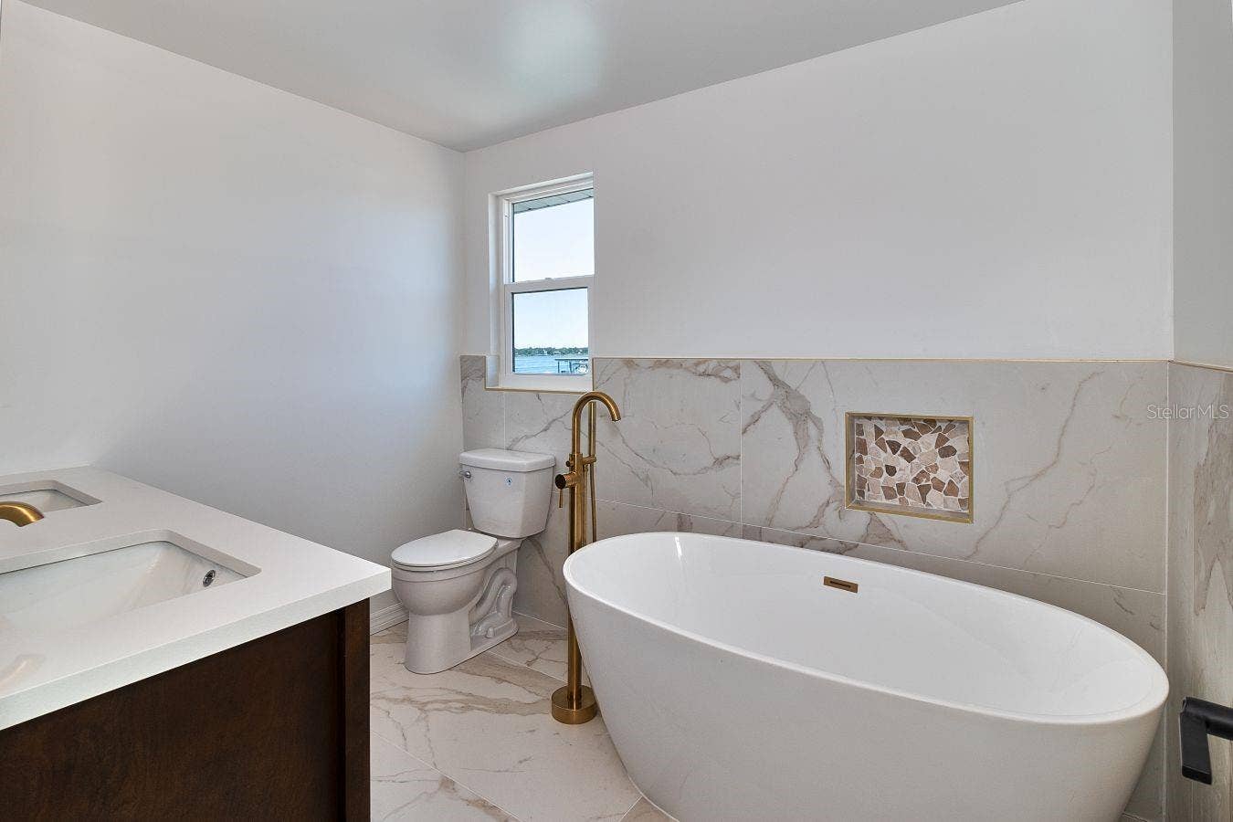 451 PALM ISLAND NE, Clearwater Beach, FL 33767 451 PALM ISLAND NE, Clearwater Beach, FL 33767