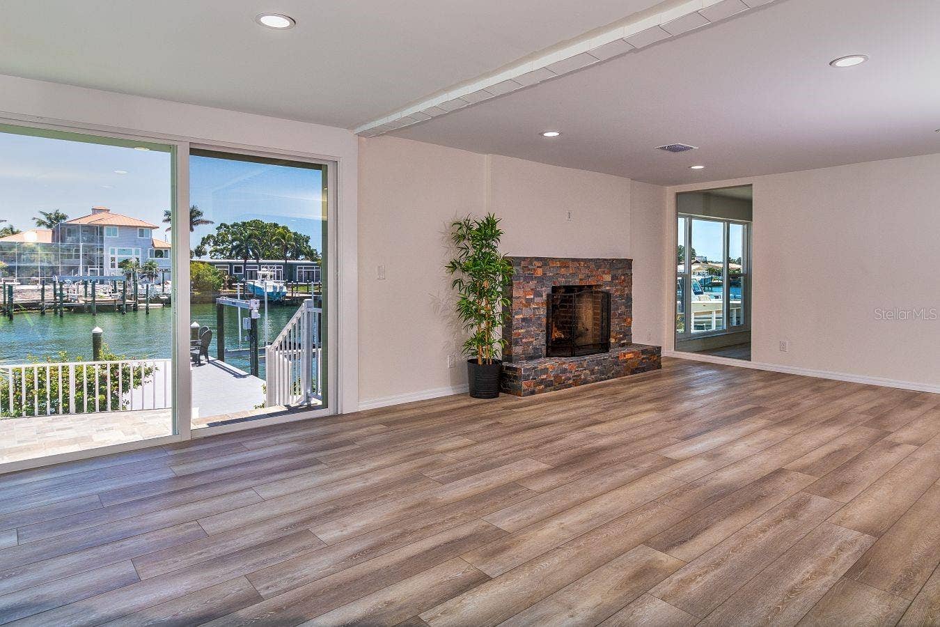451 PALM ISLAND NE, Clearwater Beach, FL 33767 451 PALM ISLAND NE, Clearwater Beach, FL 33767