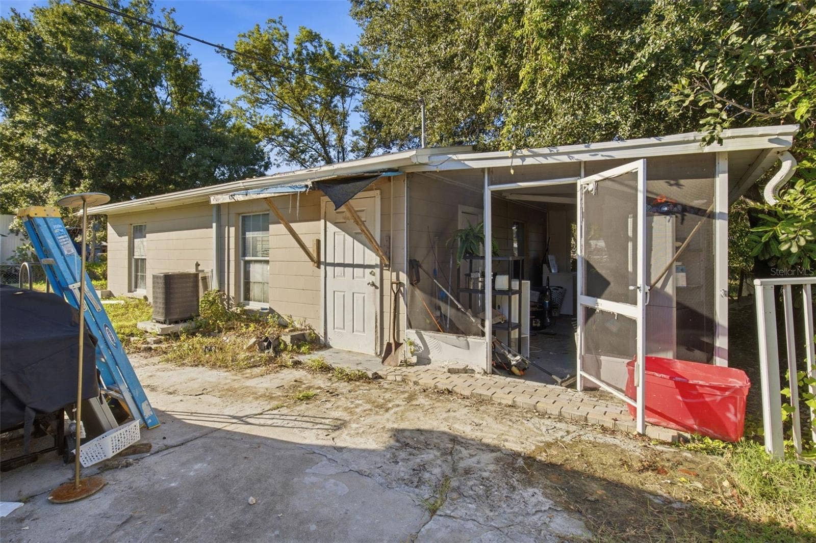 6124 NUNDY AVENUE, Gibsonton, FL 33534 6124 NUNDY AVENUE, Gibsonton, FL 33534