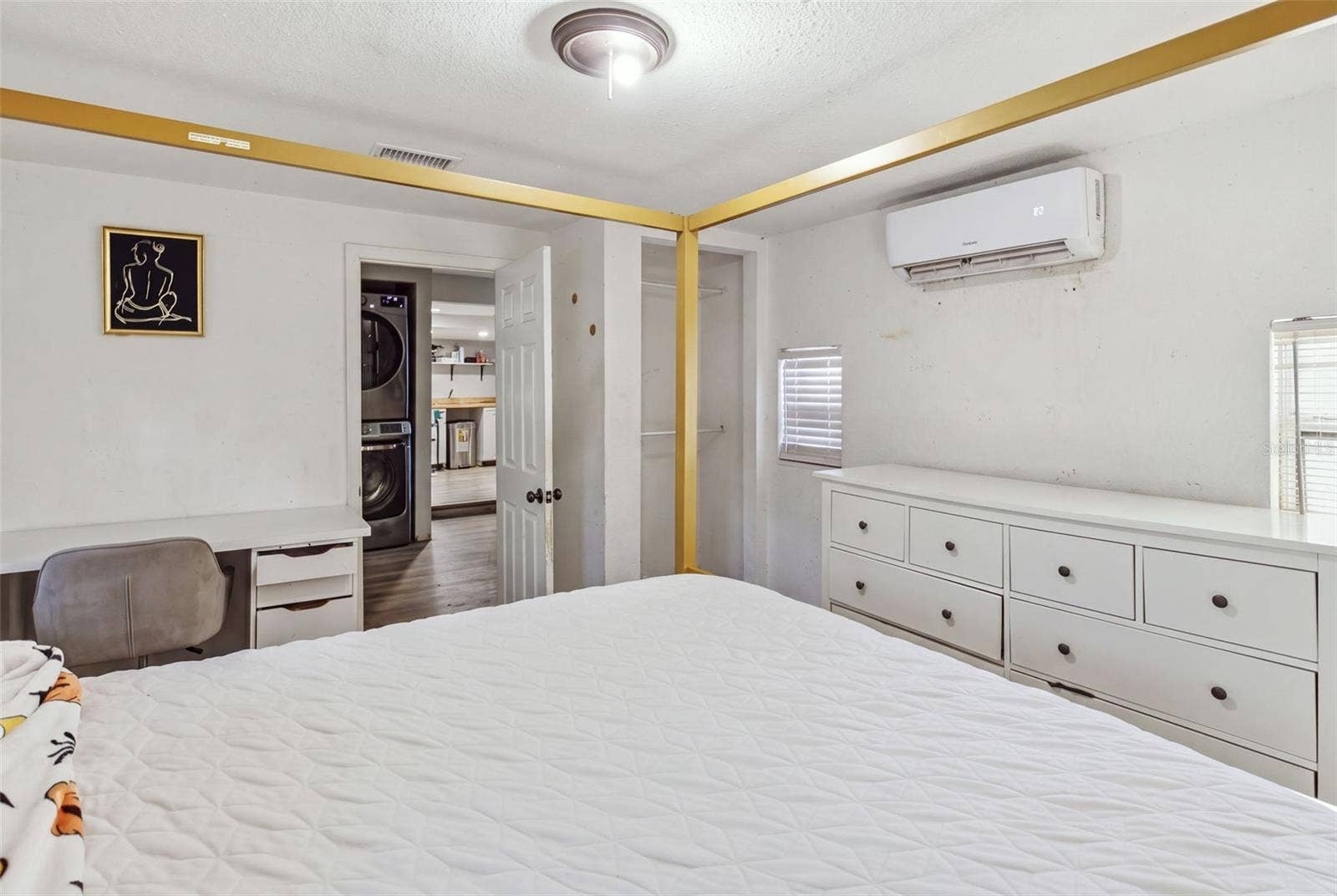 6124 NUNDY AVENUE, Gibsonton, FL 33534 6124 NUNDY AVENUE, Gibsonton, FL 33534