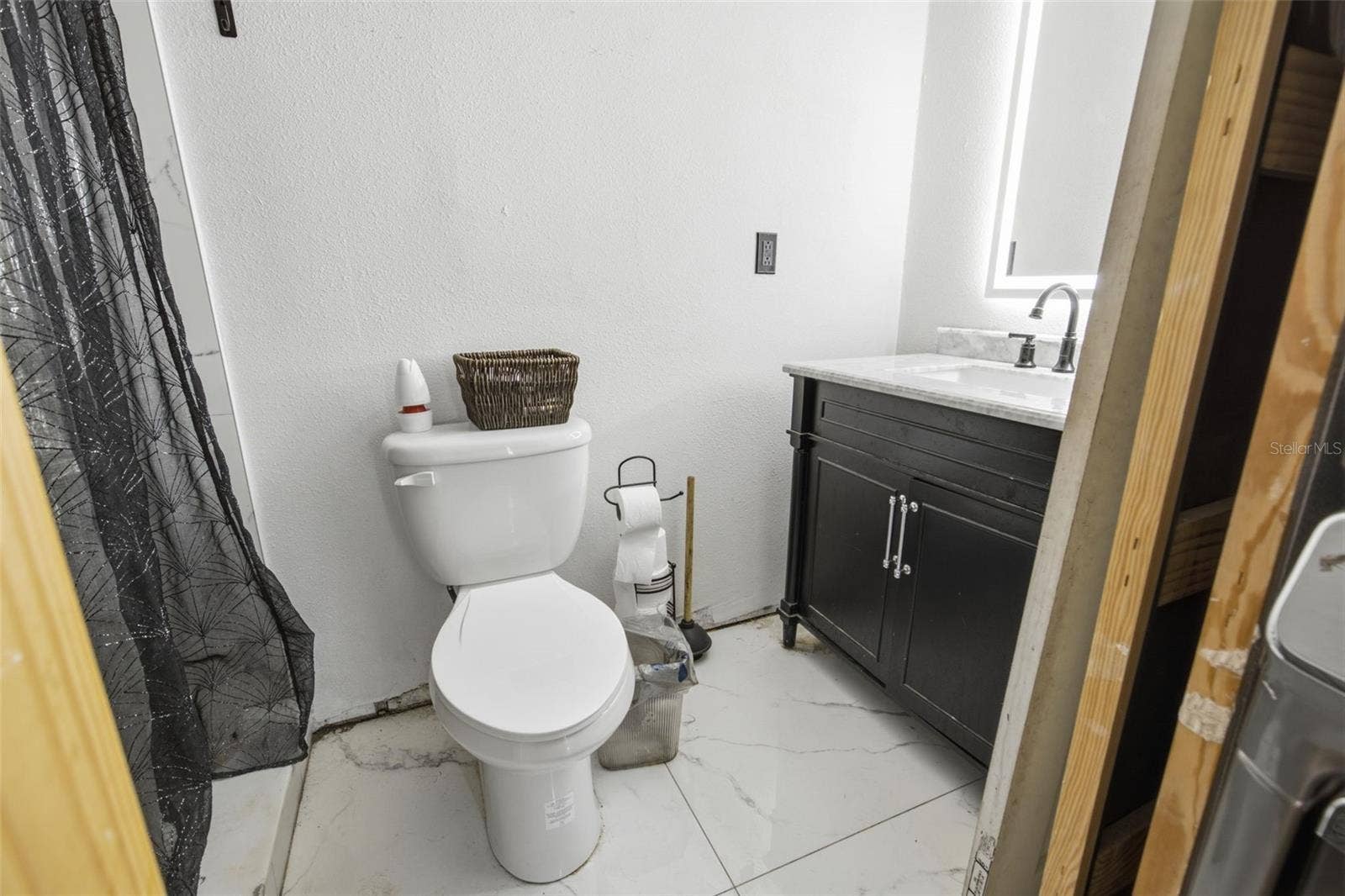 6124 NUNDY AVENUE, Gibsonton, FL 33534 Bathroom