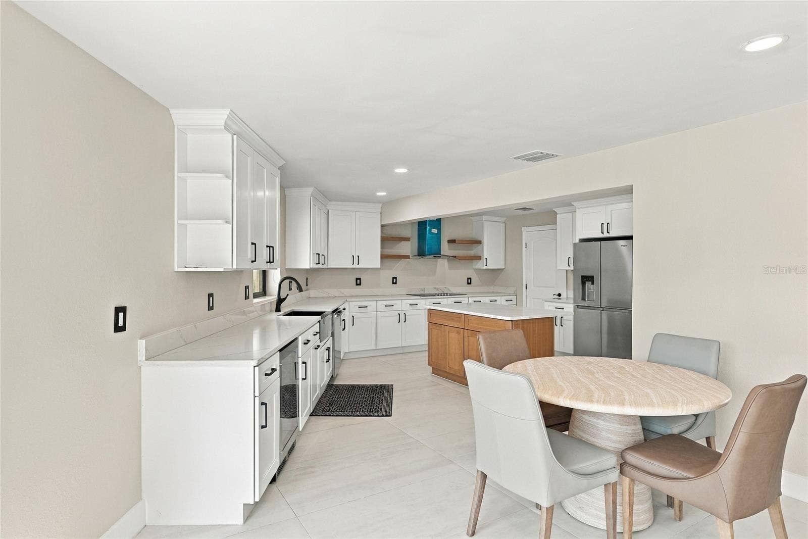 556 JOHNS PASS AVENUE, Madeira Beach, FL 33708 556 JOHNS PASS AVENUE, Madeira Beach, FL 33708