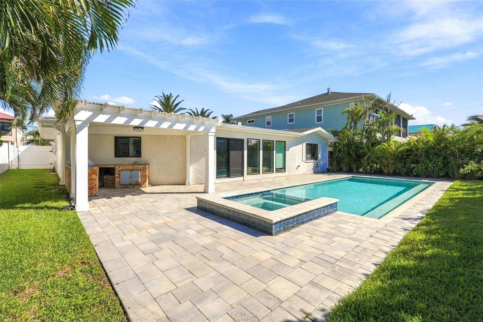556 JOHNS PASS AVENUE, Madeira Beach, FL 33708 556 JOHNS PASS AVENUE, Madeira Beach, FL 33708