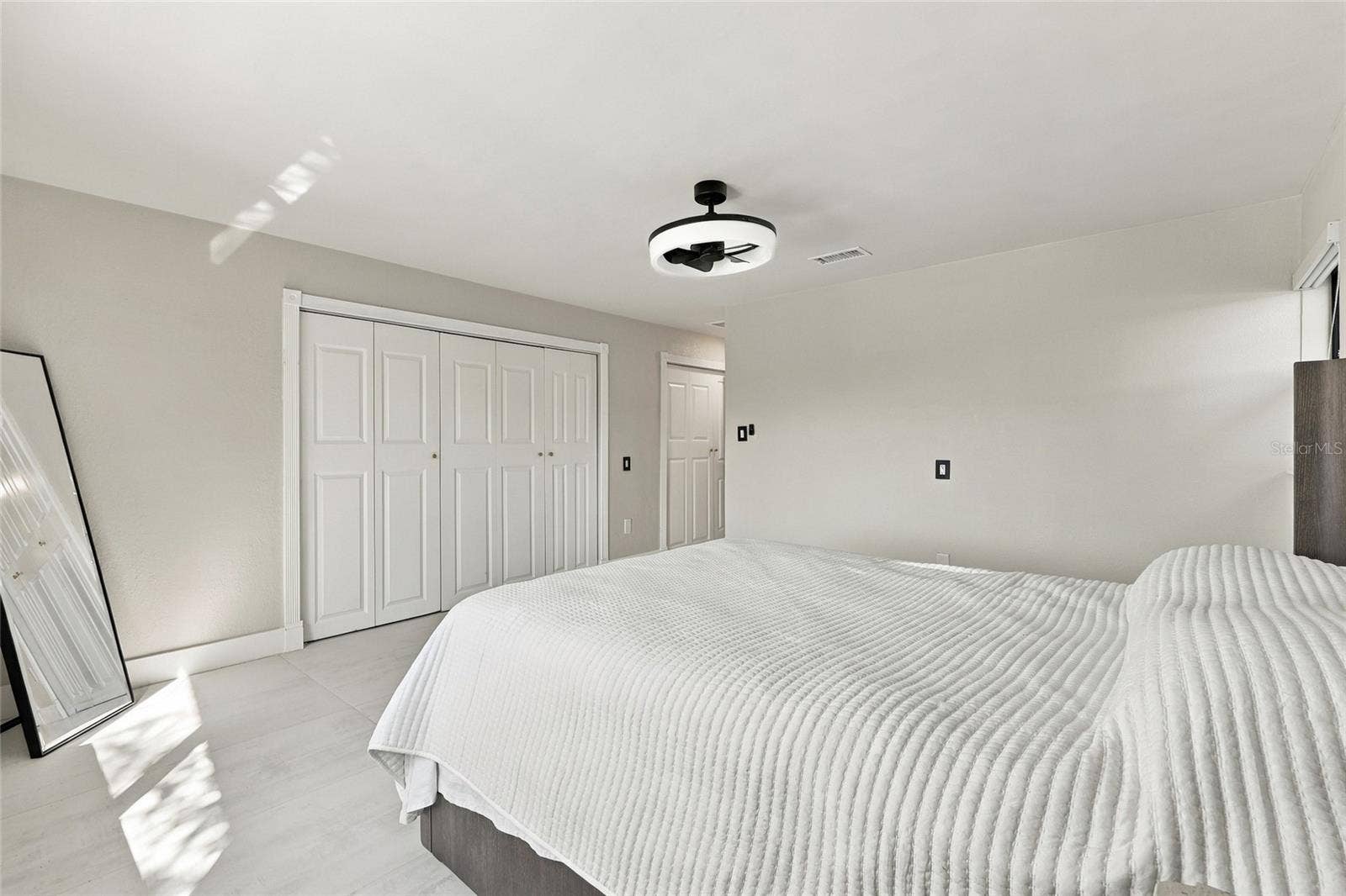 556 JOHNS PASS AVENUE, Madeira Beach, FL 33708 556 JOHNS PASS AVENUE, Madeira Beach, FL 33708