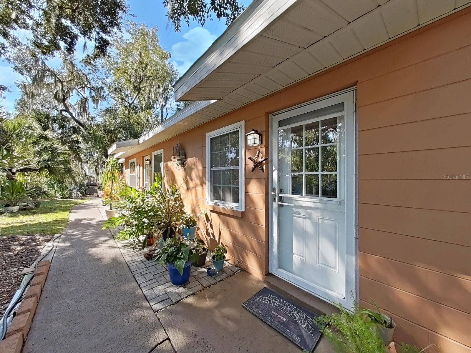 4218 ALAFIA BLVD, Brandon, FL 33511 Exterior