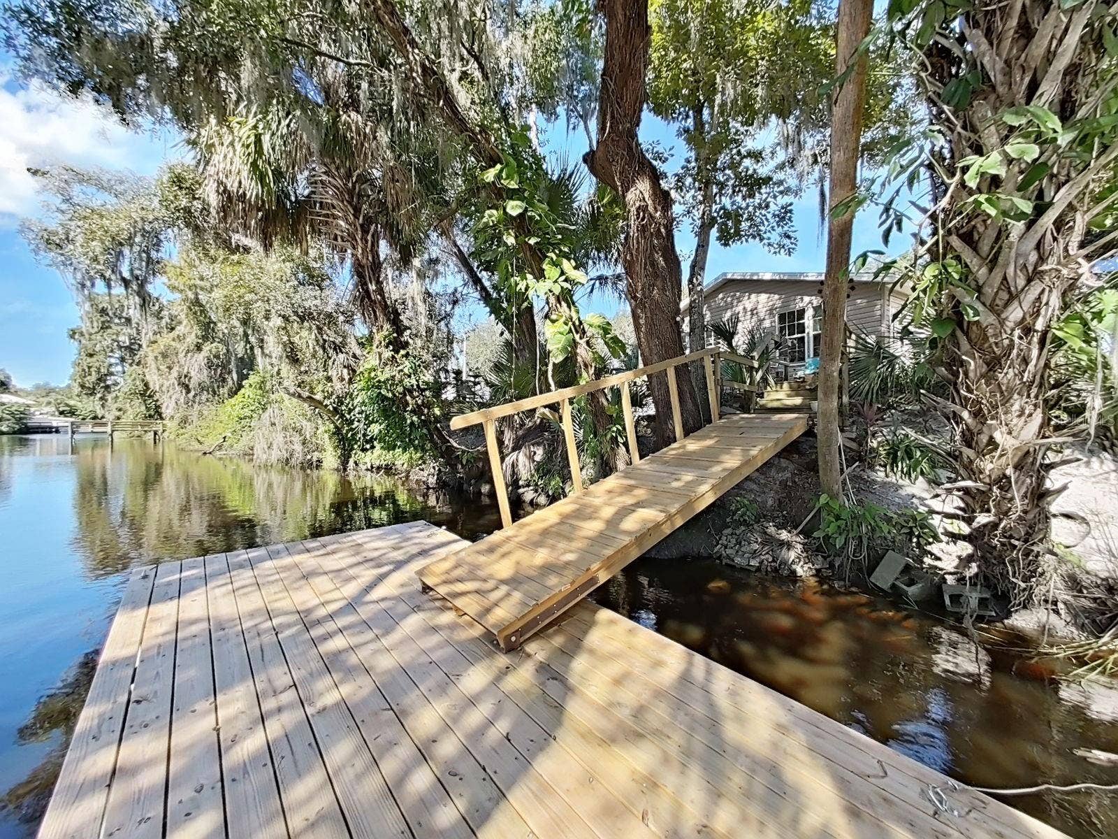 4218 ALAFIA BLVD, Brandon, FL 33511 Private Floating Dock in Alafia River