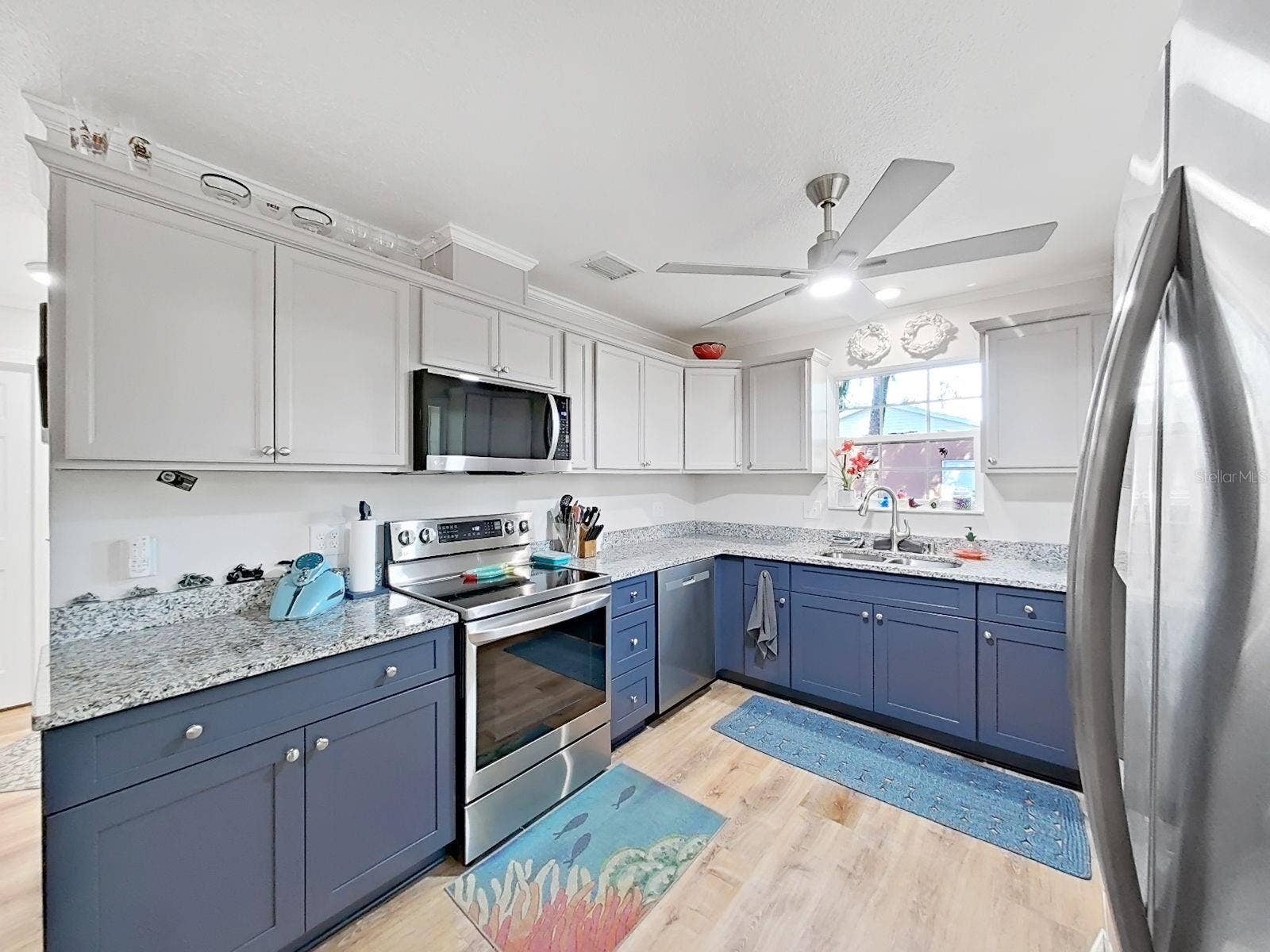 4218 ALAFIA BLVD, Brandon, FL 33511 Kitchen