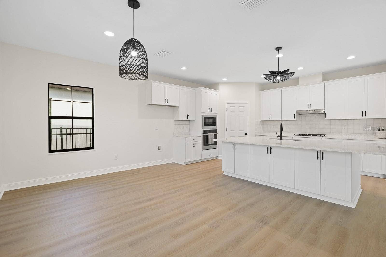 12633 SHETLAND WALK DRIVE, Lithia, FL 33547 12633 SHETLAND WALK DRIVE, Lithia, FL 33547