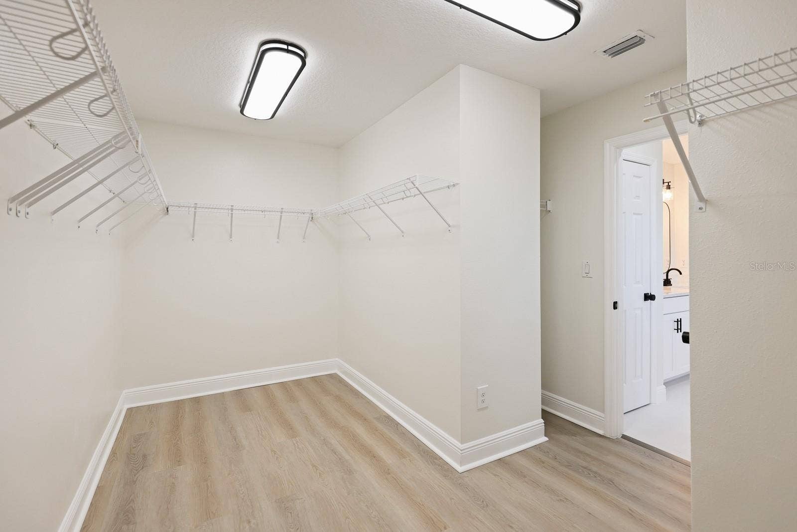 12633 SHETLAND WALK DRIVE, Lithia, FL 33547 12633 SHETLAND WALK DRIVE, Lithia, FL 33547