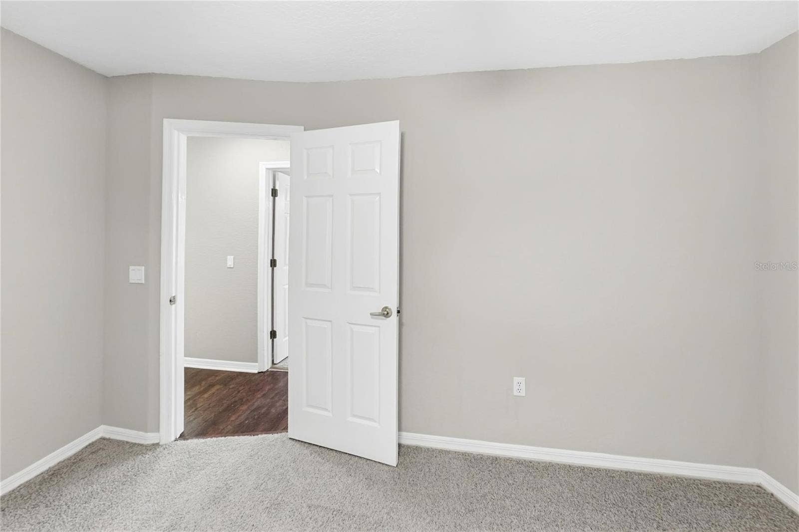 2820 CLUBHOUSE DRIVE, Plant City, FL 33566 2820 CLUBHOUSE DRIVE, Plant City, FL 33566