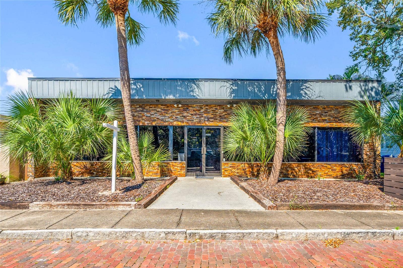 710 1ST AVENUE SW, Largo, FL 33770 710 1ST AVENUE SW, Largo, FL 33770