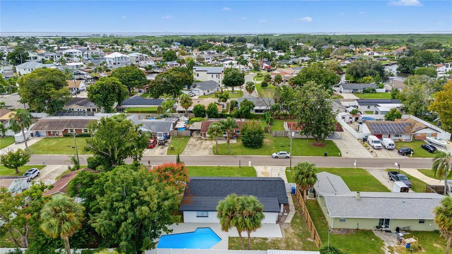 Property photo for 5007 SHETLAND AVENUE, Tampa, FL