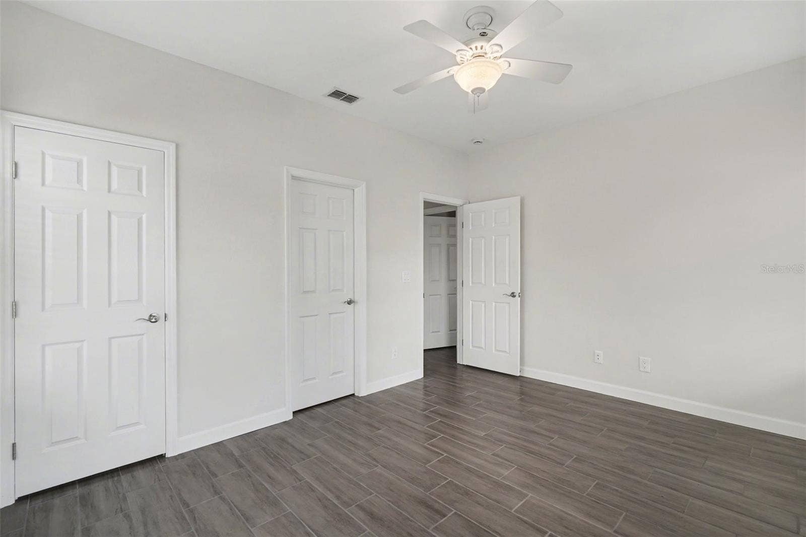6081 LAKE FRONT DRIVE, Fort Myers, FL 33908