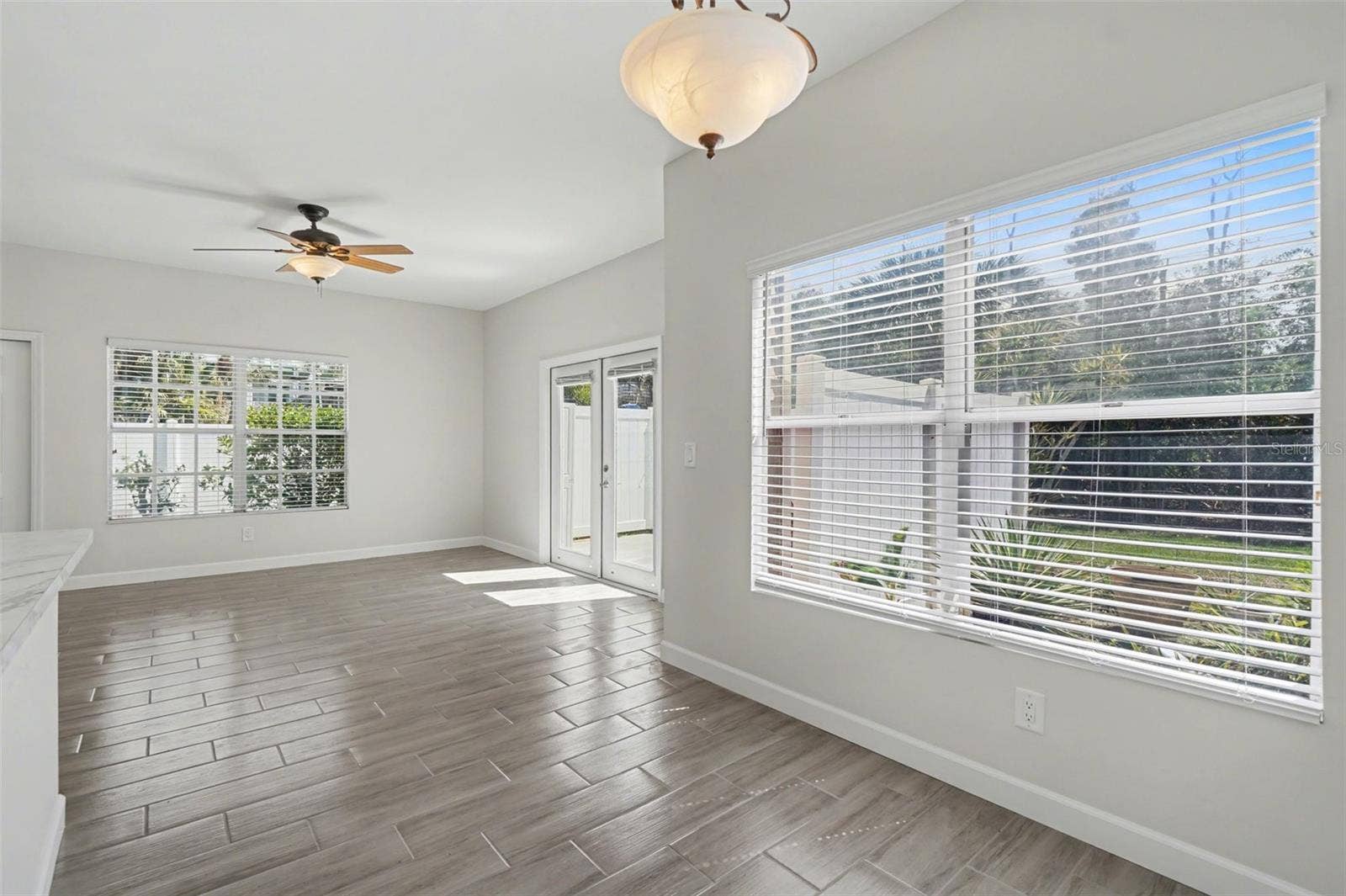 6081 LAKE FRONT DRIVE, Fort Myers, FL 33908