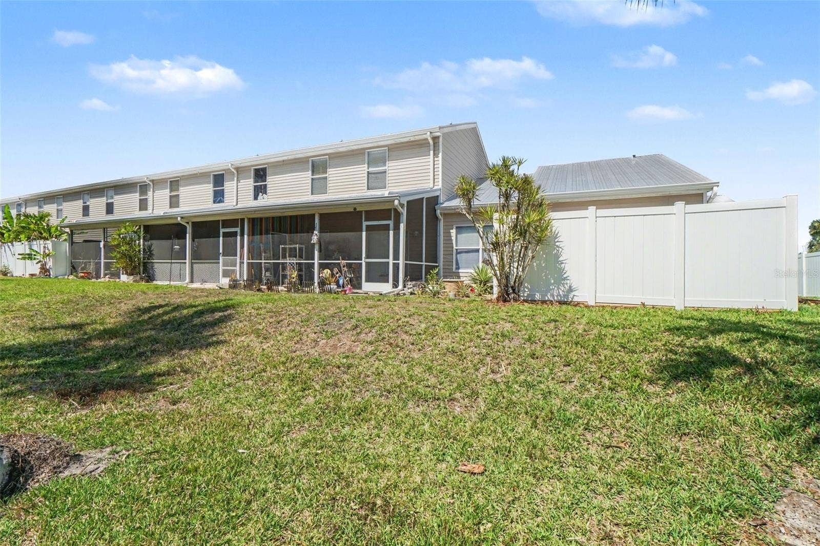 6081 LAKE FRONT DRIVE, Fort Myers, FL 33908