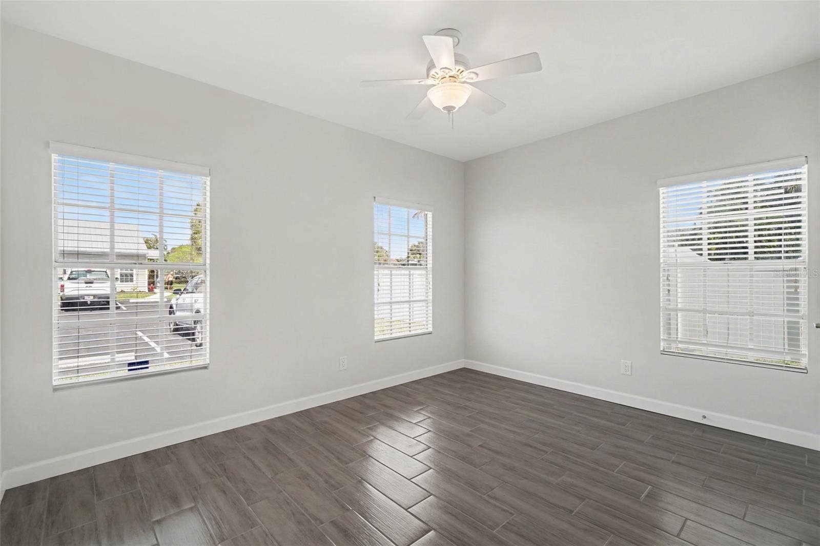 6081 LAKE FRONT DRIVE, Fort Myers, FL 33908