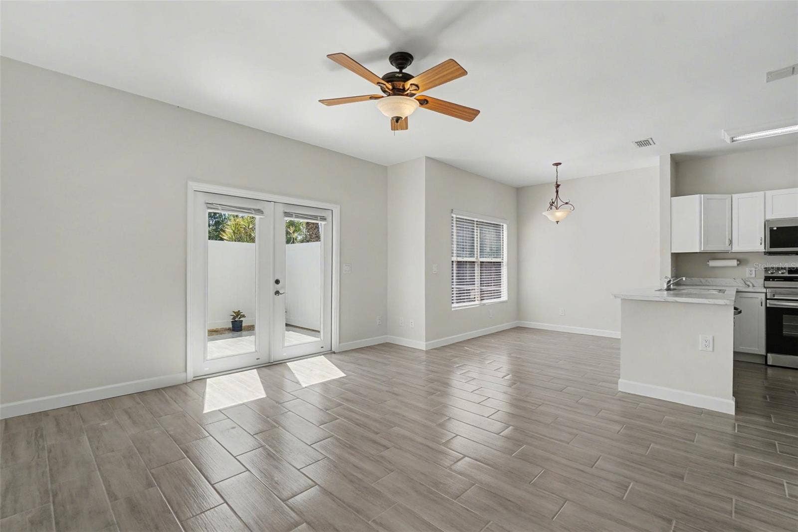 6081 LAKE FRONT DRIVE, Fort Myers, FL 33908
