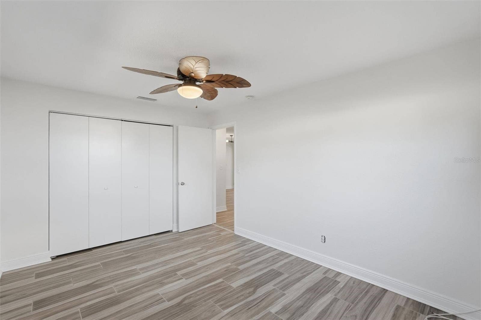 1460 69TH PLACE S, St Petersburg, FL 33705 1460 69TH PLACE S, St Petersburg, FL 33705