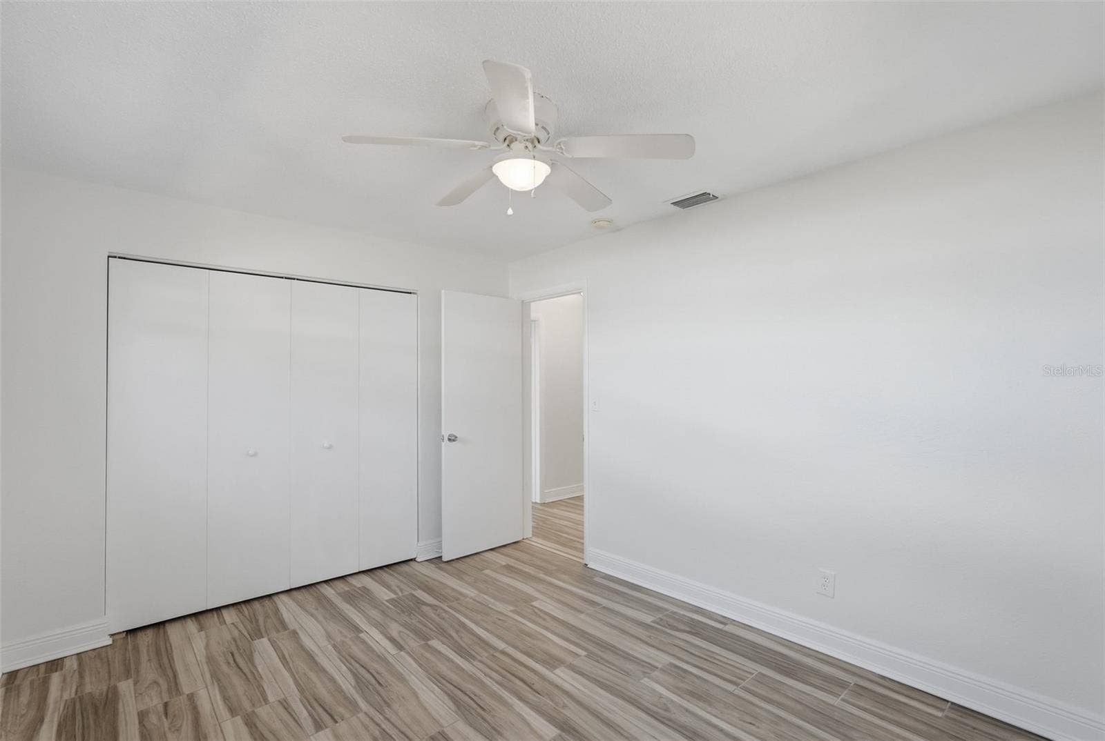 1460 69TH PLACE S, St Petersburg, FL 33705 1460 69TH PLACE S, St Petersburg, FL 33705
