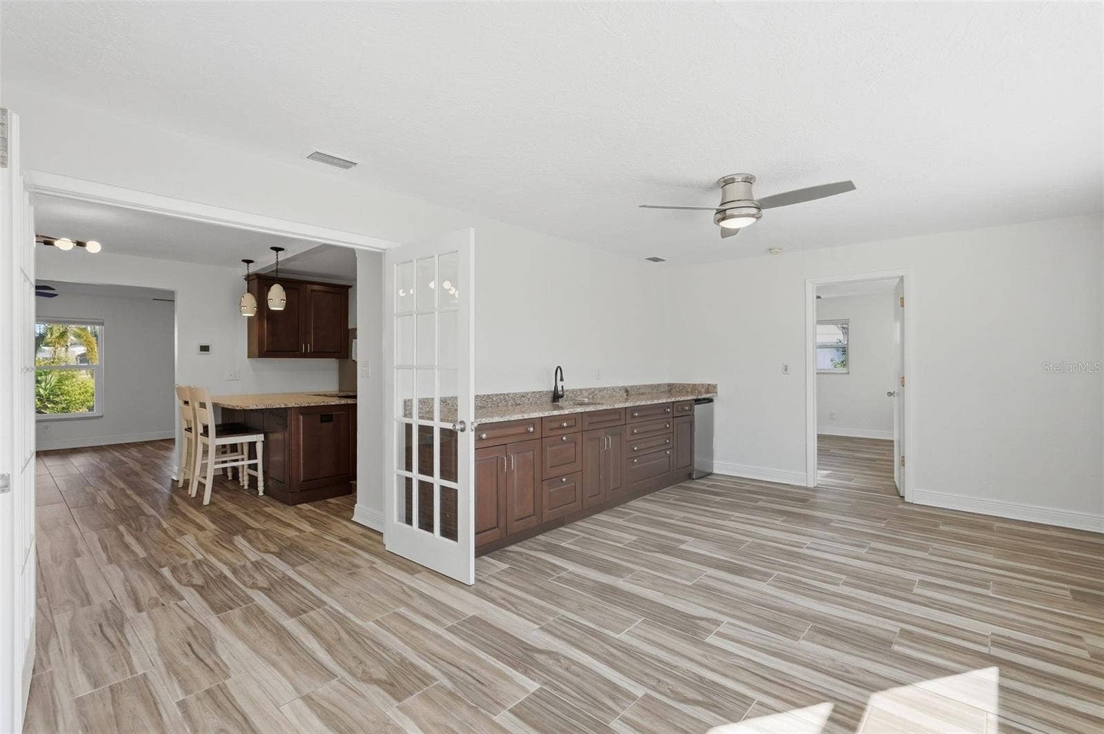 1460 69TH PLACE S, St Petersburg, FL 33705 1460 69TH PLACE S, St Petersburg, FL 33705