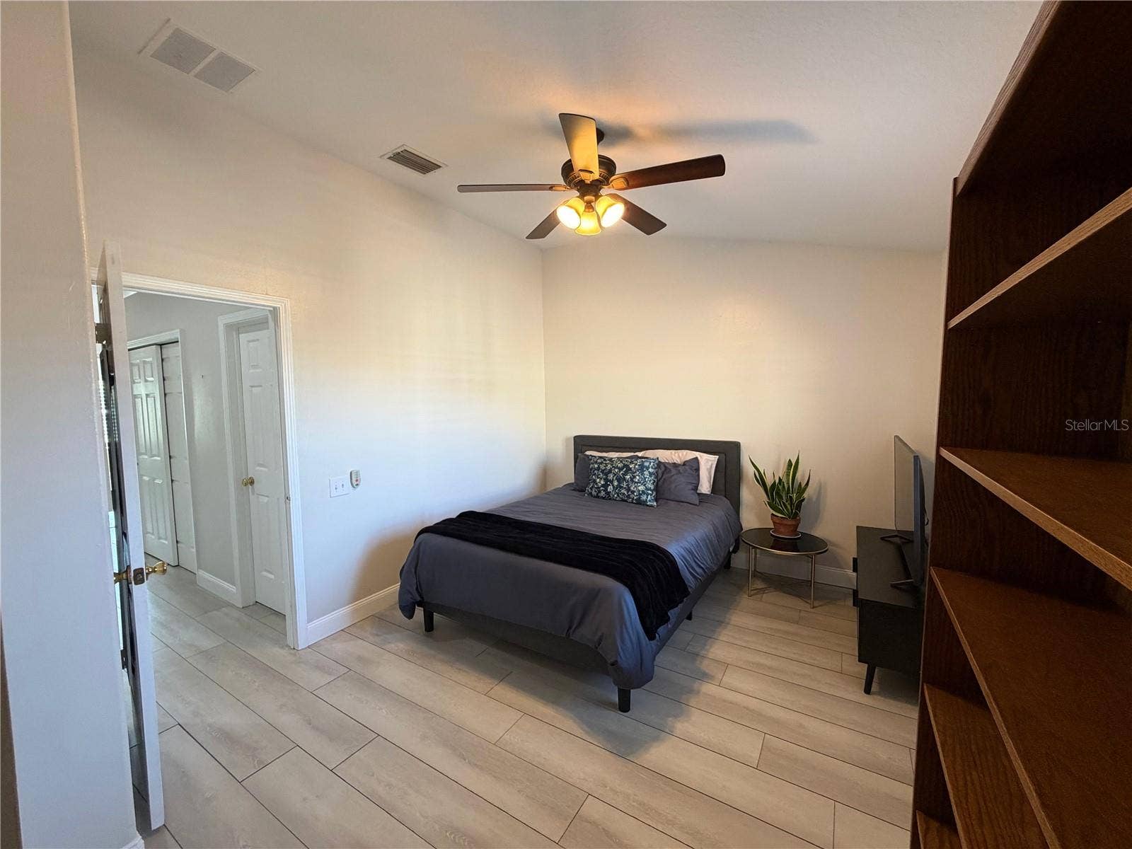 5350 60TH AVENUE N, St Petersburg, FL 33709 5350 60TH AVENUE N, St Petersburg, FL 33709