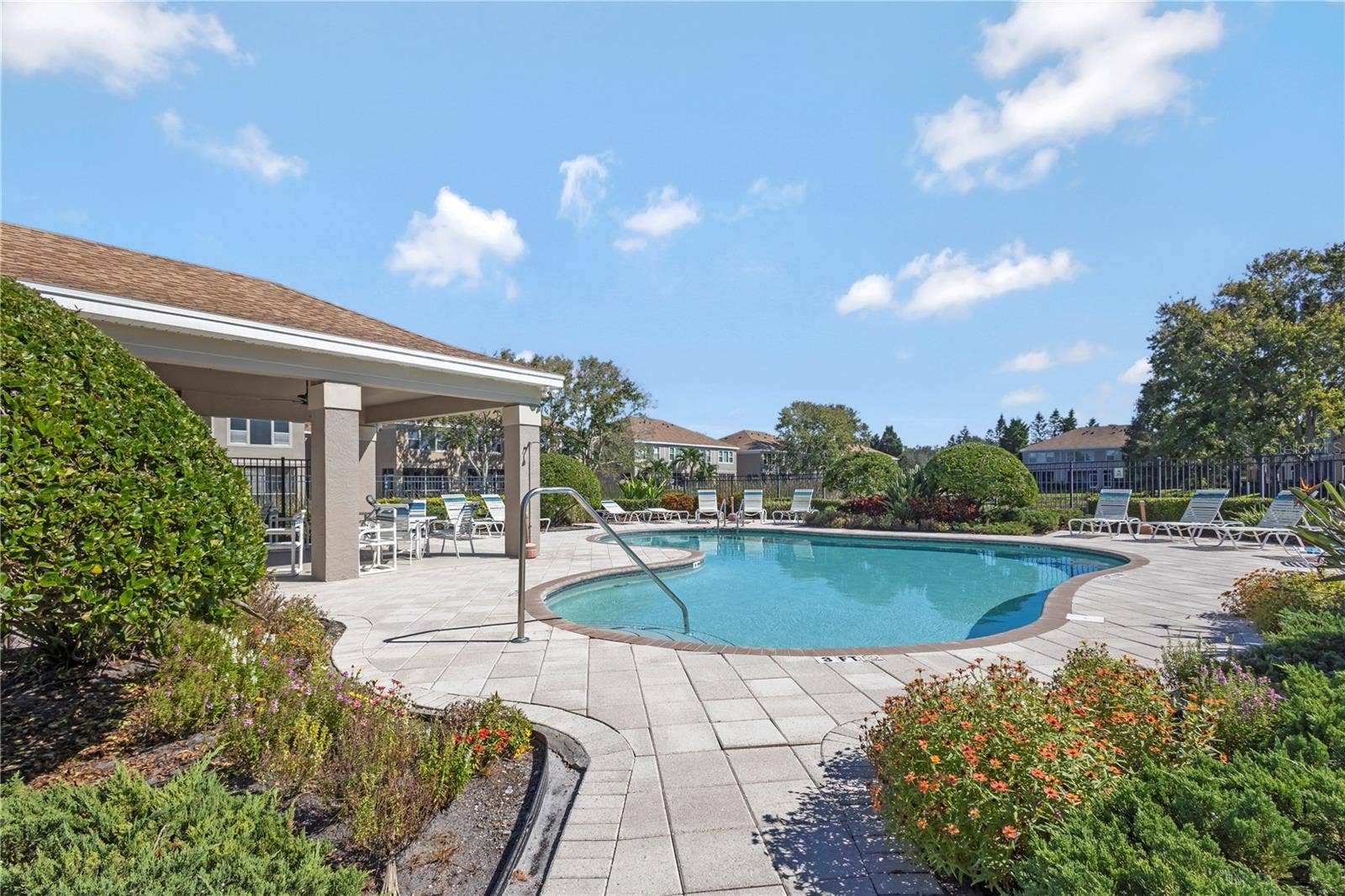 5350 60TH AVENUE N, St Petersburg, FL 33709 Gated Community Pool