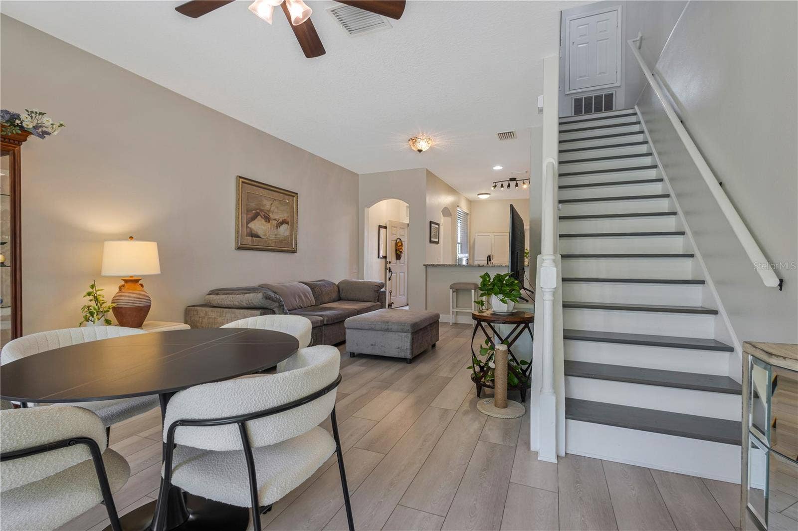 5350 60TH AVENUE N, St Petersburg, FL 33709 5350 60TH AVENUE N, St Petersburg, FL 33709