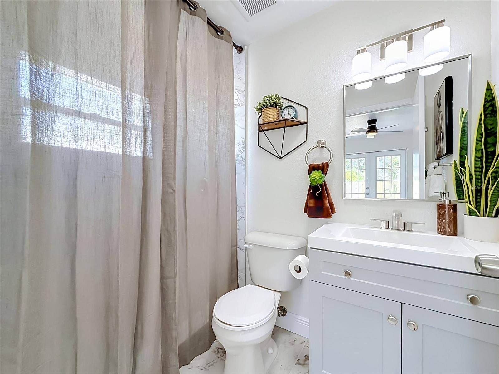 5164 JASMINE CIRCLE, St Petersburg, FL 33714 5164 JASMINE CIRCLE, St Petersburg, FL 33714