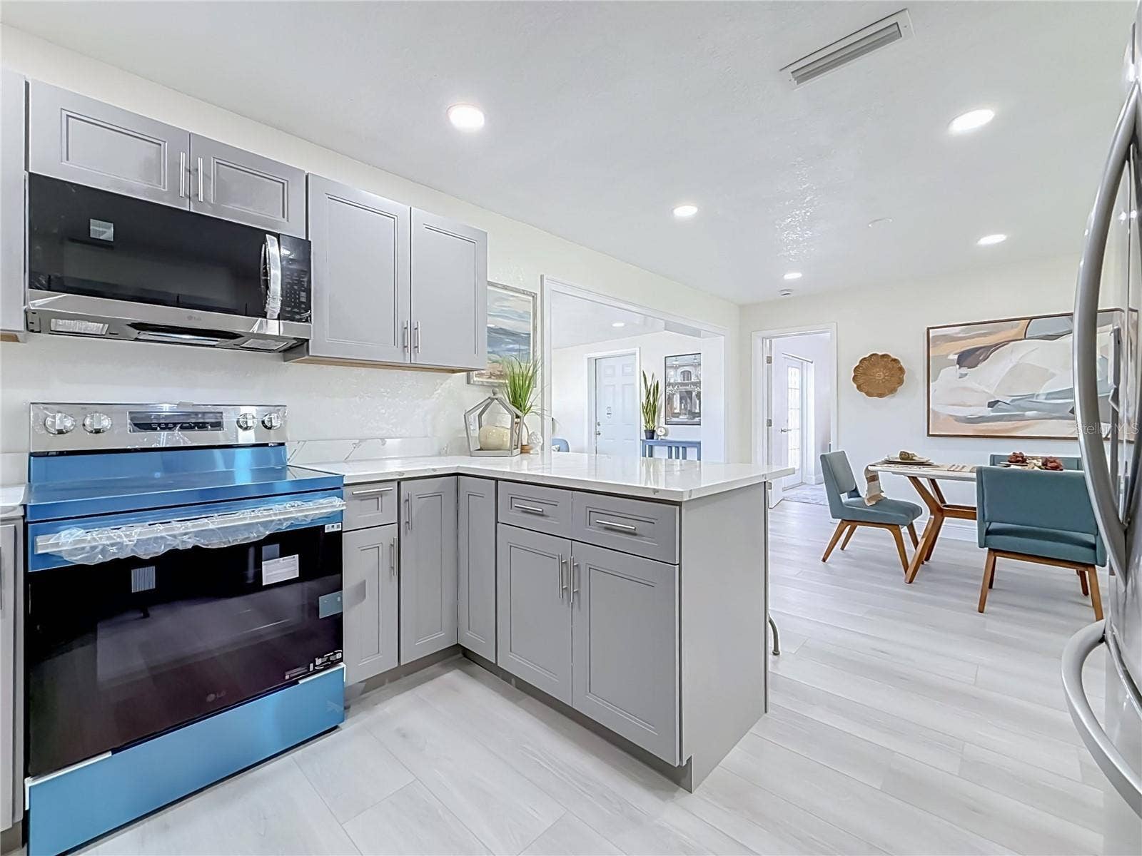 5164 JASMINE CIRCLE, St Petersburg, FL 33714 5164 JASMINE CIRCLE, St Petersburg, FL 33714