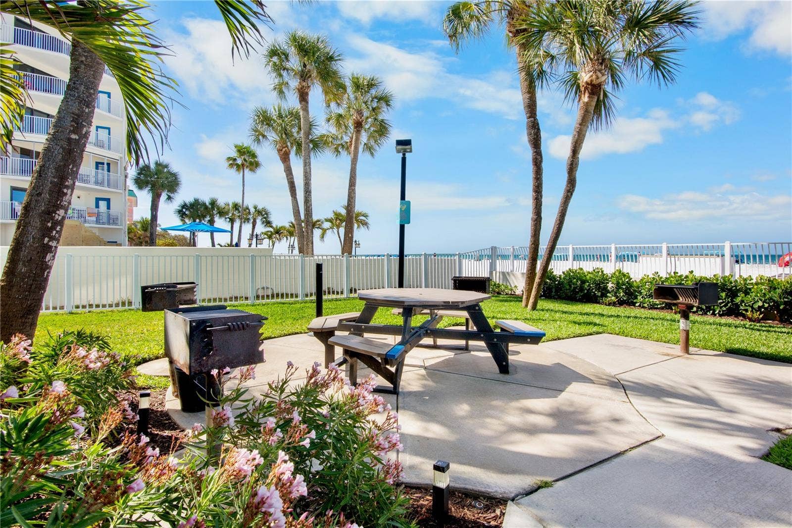 18500 GULF BOULEVARD, #404, Indian Shores, FL 33785 18500 GULF BOULEVARD, #404, Indian Shores, FL 33785
