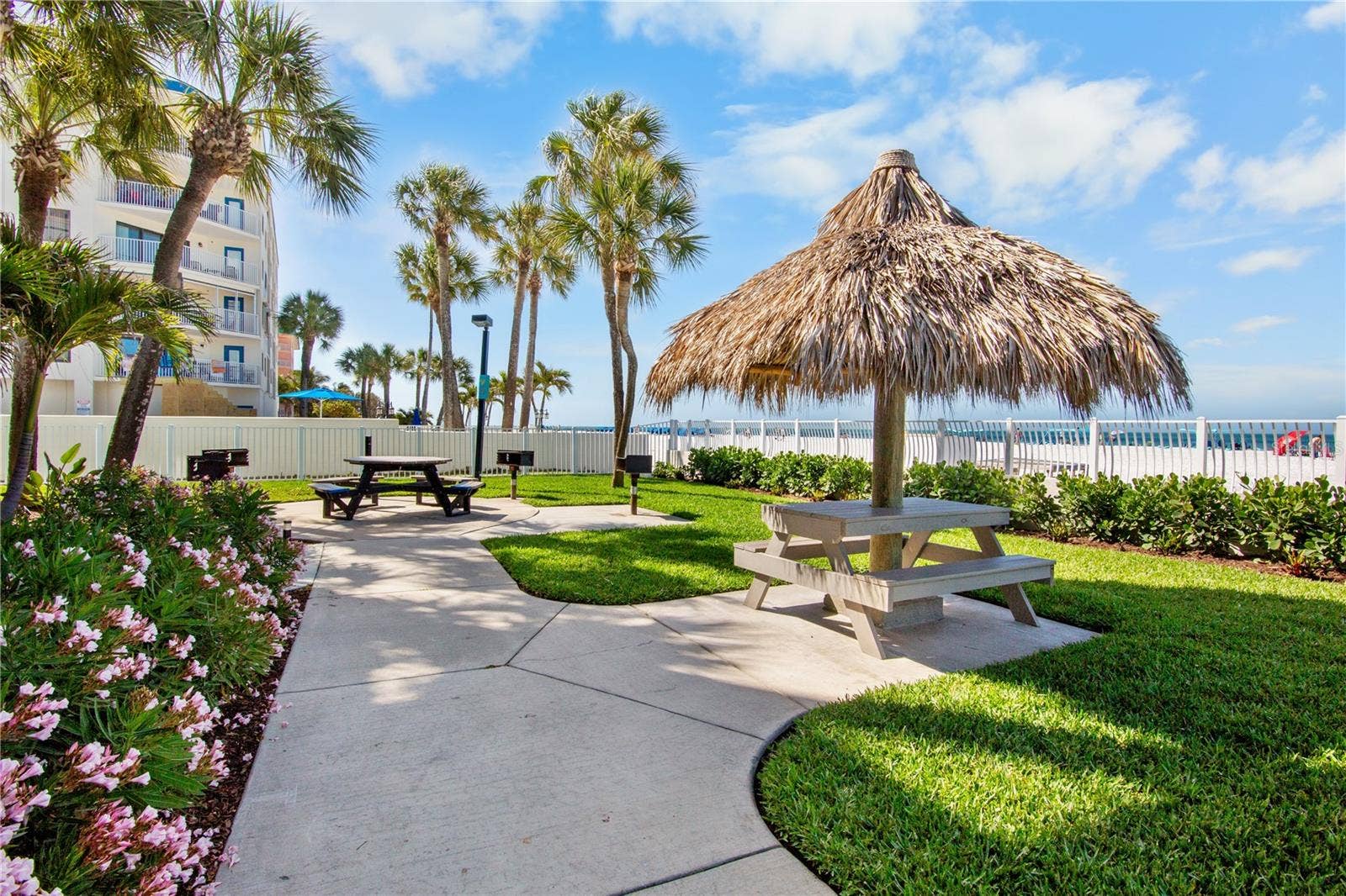 18500 GULF BOULEVARD, #404, Indian Shores, FL 33785 18500 GULF BOULEVARD, #404, Indian Shores, FL 33785