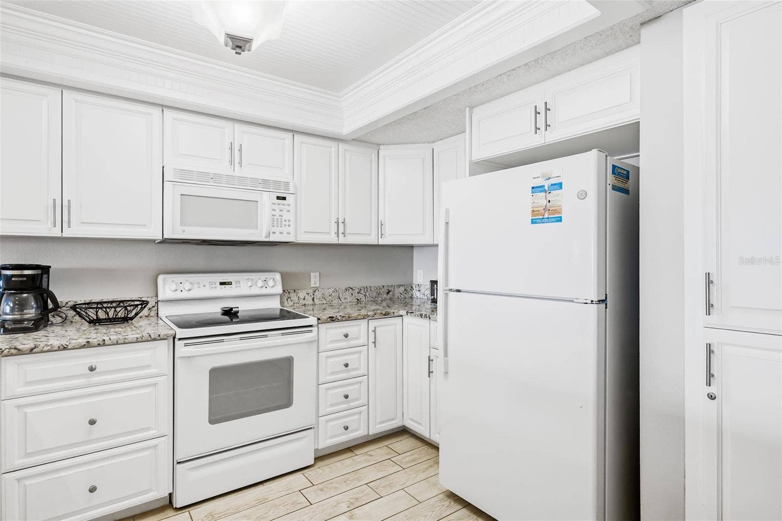 18500 GULF BOULEVARD, #404, Indian Shores, FL 33785 18500 GULF BOULEVARD, #404, Indian Shores, FL 33785
