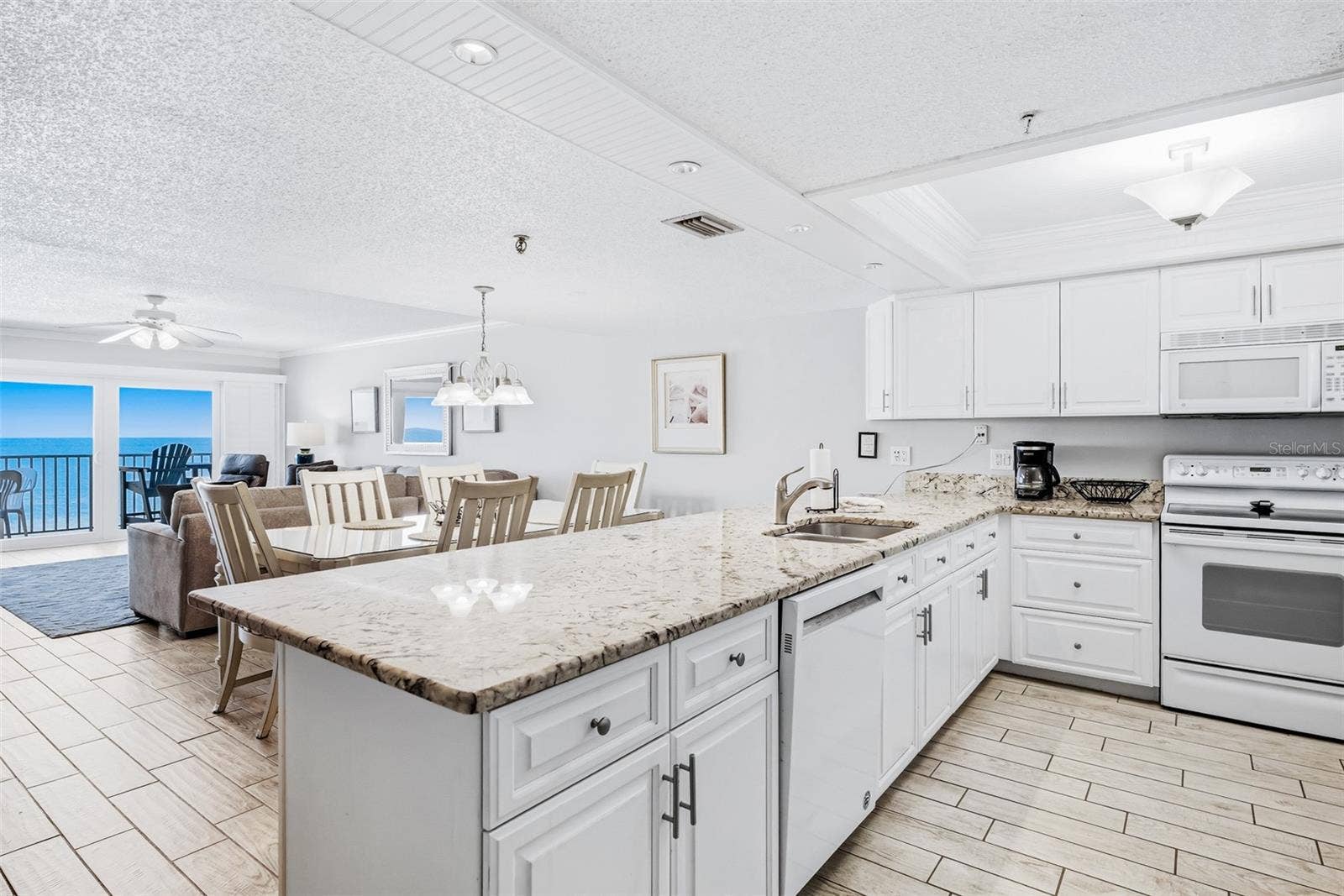 18500 GULF BOULEVARD, #404, Indian Shores, FL 33785 18500 GULF BOULEVARD, #404, Indian Shores, FL 33785