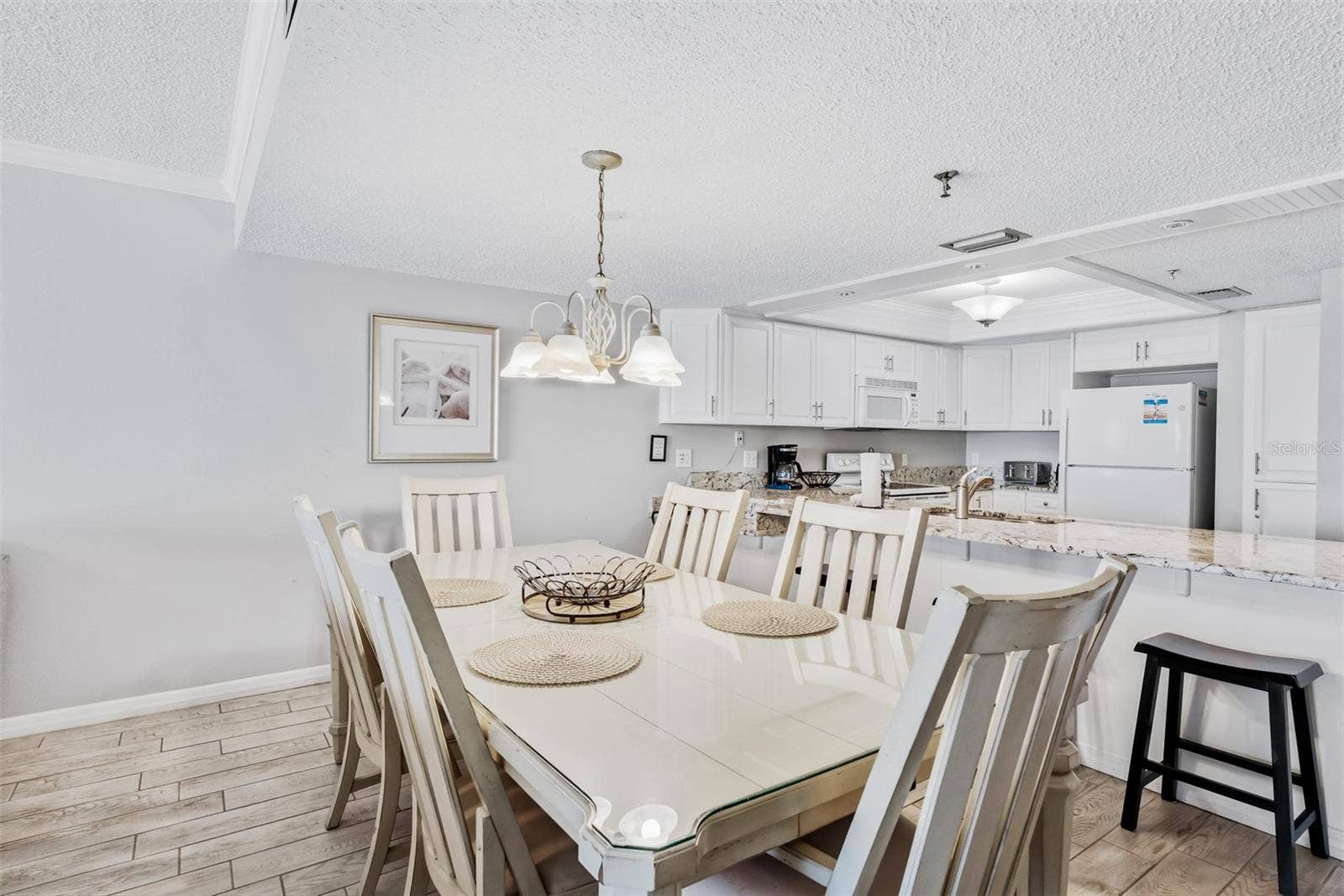 18500 GULF BOULEVARD, #404, Indian Shores, FL 33785 18500 GULF BOULEVARD, #404, Indian Shores, FL 33785