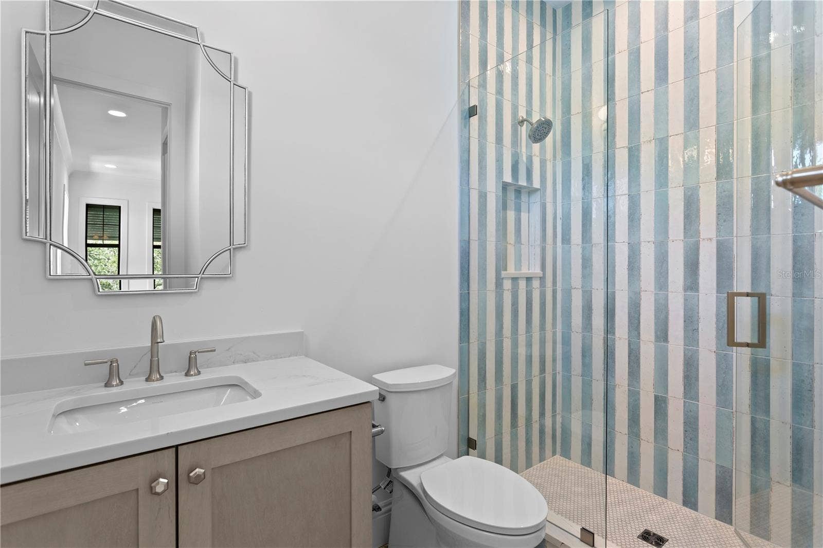 5008 W DICKENS AVENUE, Tampa, FL 33629 Bedroom #2 ensuite bathroom