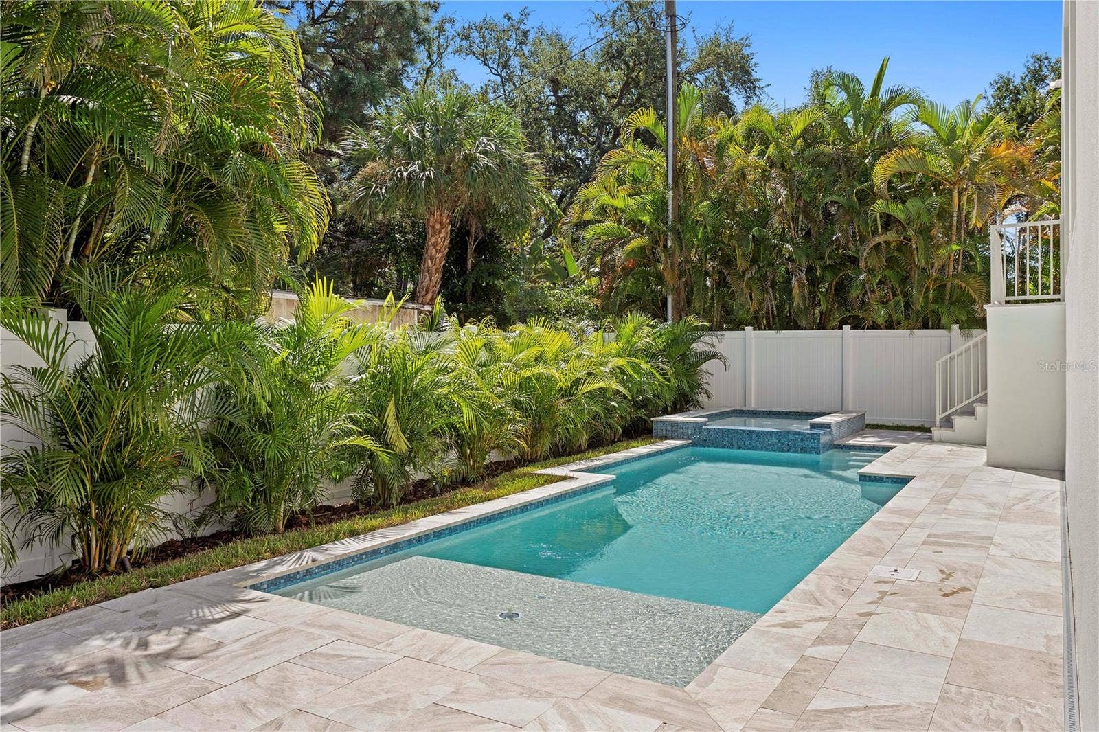 5008 W DICKENS AVENUE, Tampa, FL 33629 Outdoor oasis