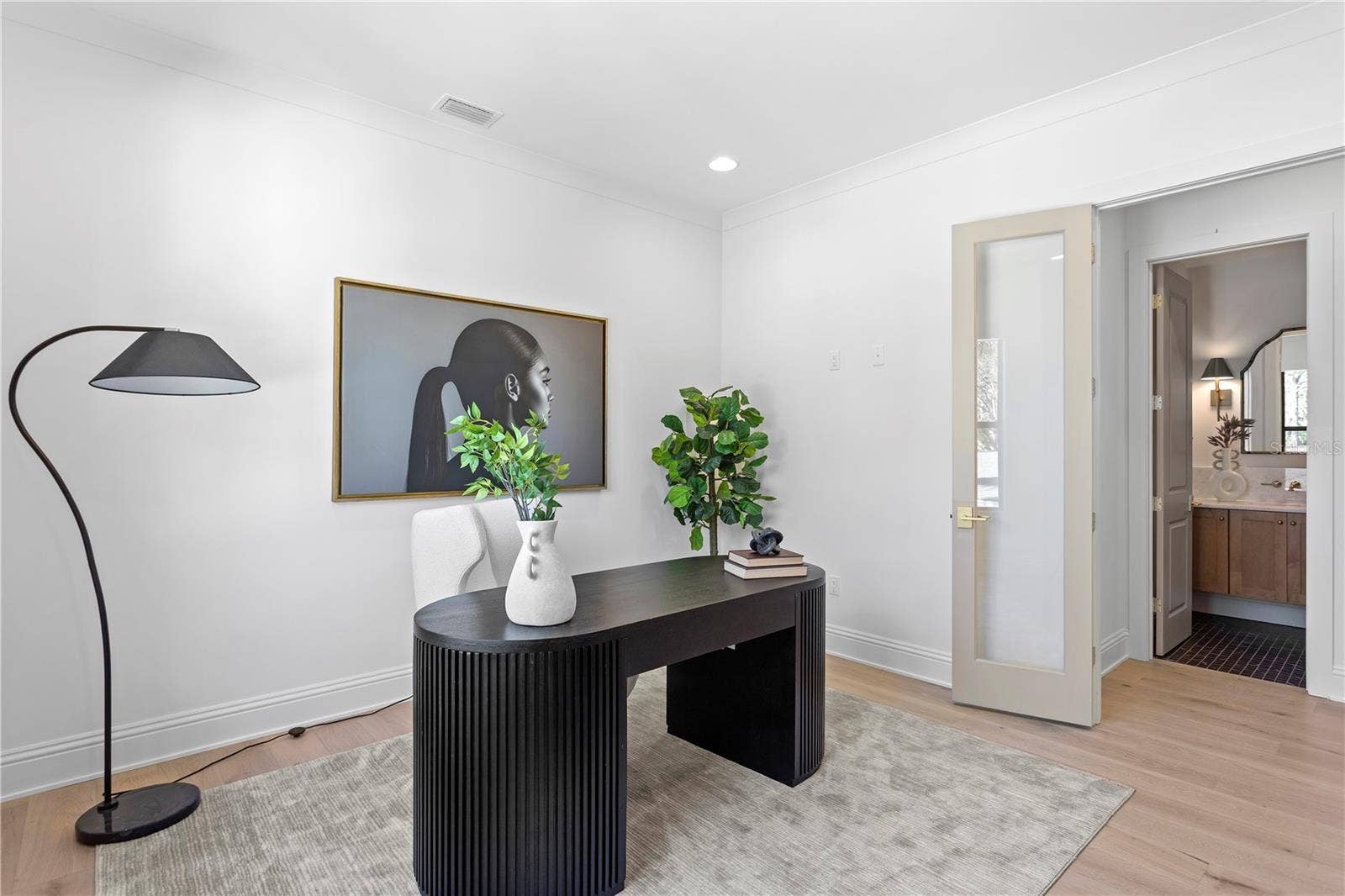 5008 W DICKENS AVENUE, Tampa, FL 33629 Downstairs office