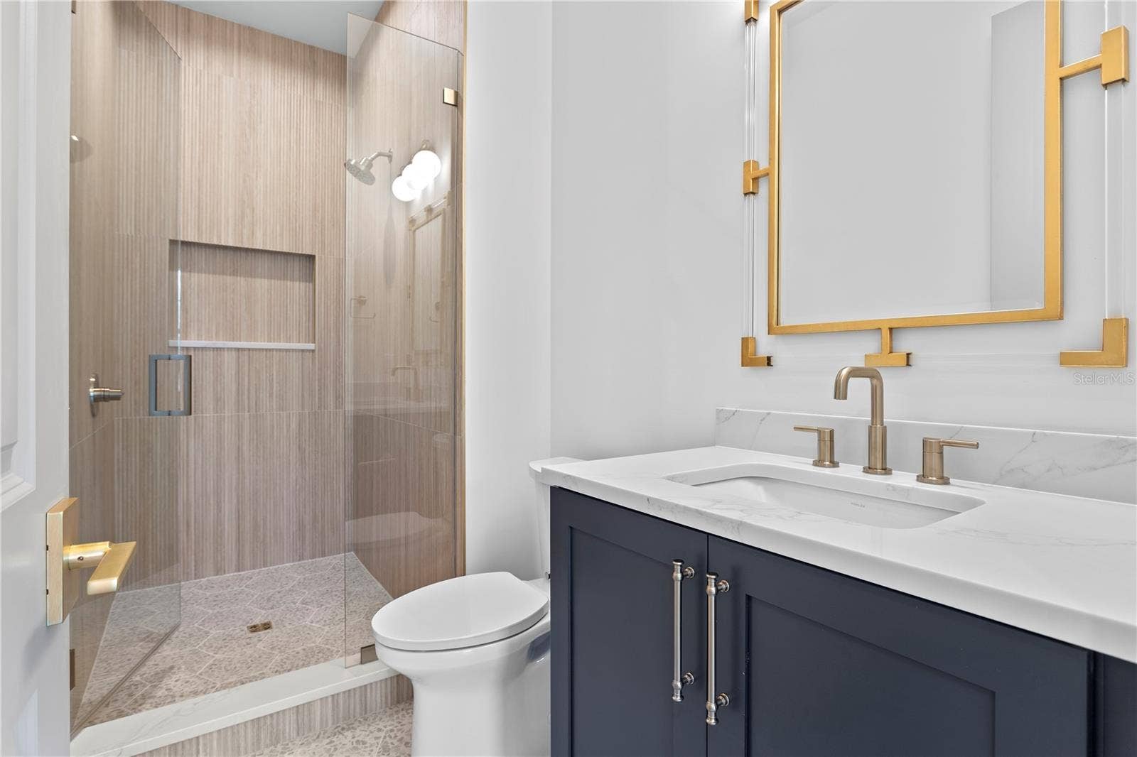 5008 W DICKENS AVENUE, Tampa, FL 33629 Bedroom #3 en suite bath