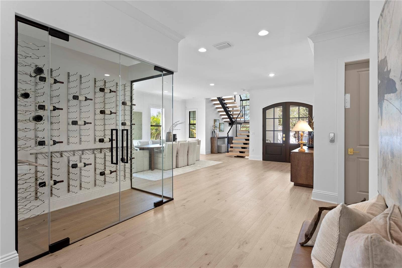 5008 W DICKENS AVENUE, Tampa, FL 33629 climate controlled wine room