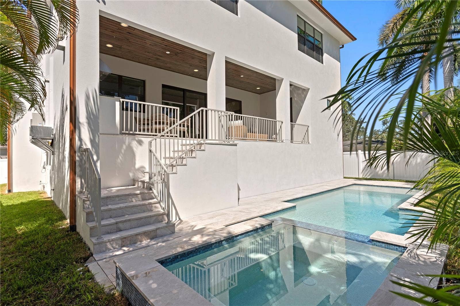 5008 W DICKENS AVENUE, Tampa, FL 33629 Florida pool & spa