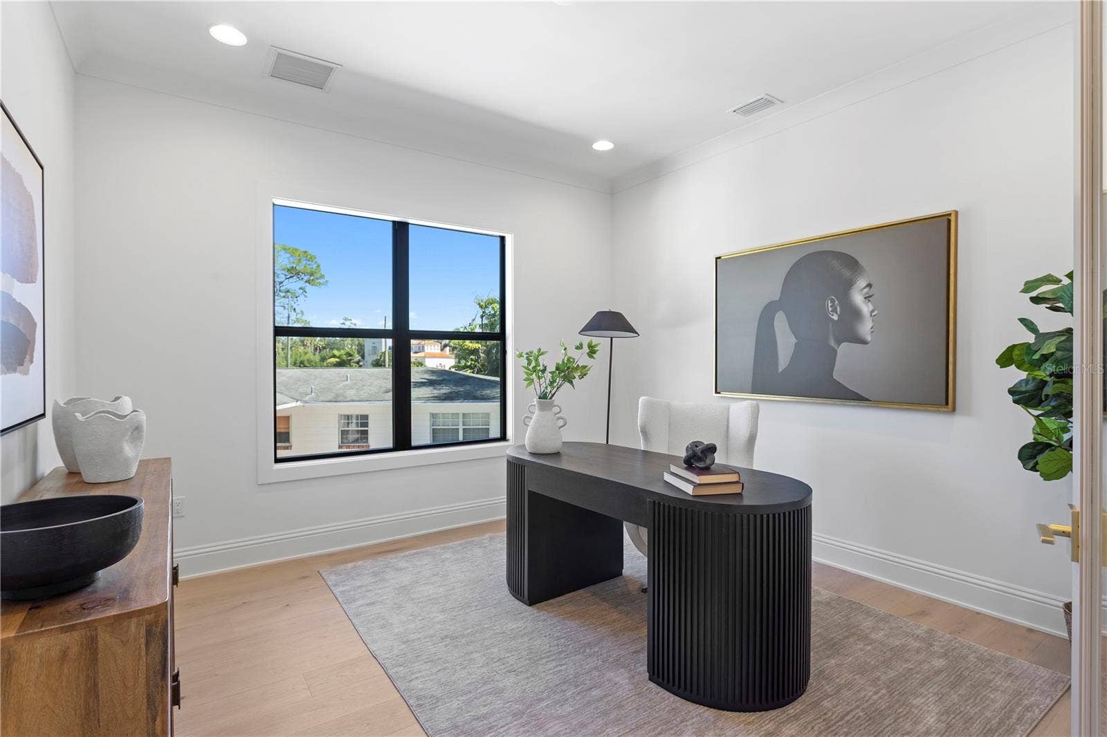 5008 W DICKENS AVENUE, Tampa, FL 33629 Downstairs office