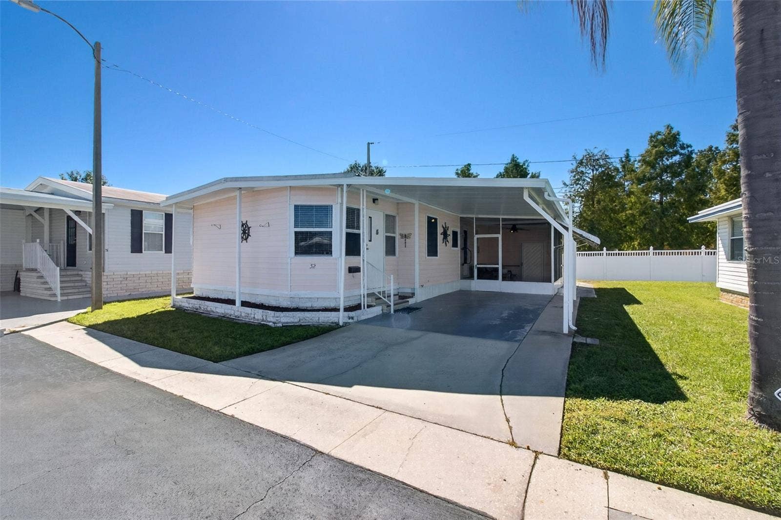 2000 E BAY DRIVE, #52, Largo, FL 33771