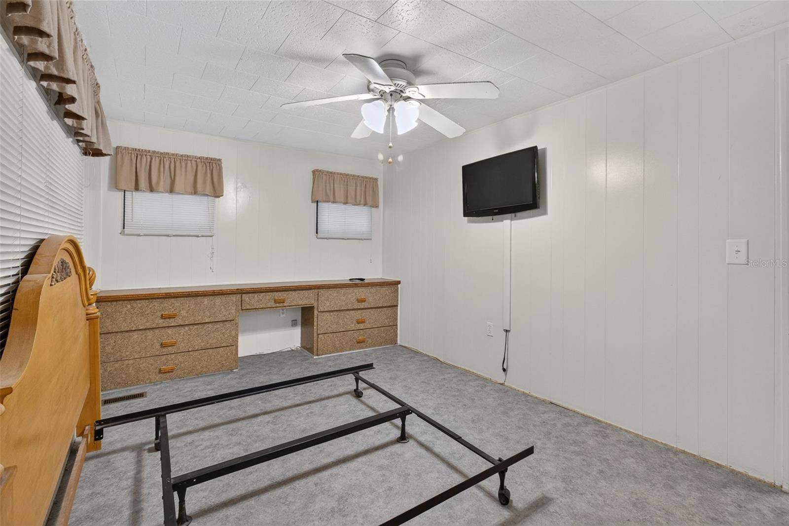 2000 E BAY DRIVE, #52, Largo, FL 33771