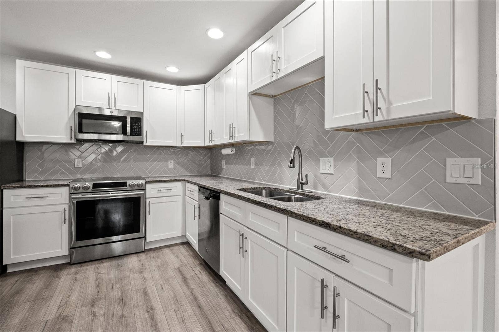 8316 N 10TH STREET, Tampa, FL 33604 8316 N 10TH STREET, Tampa, FL 33604