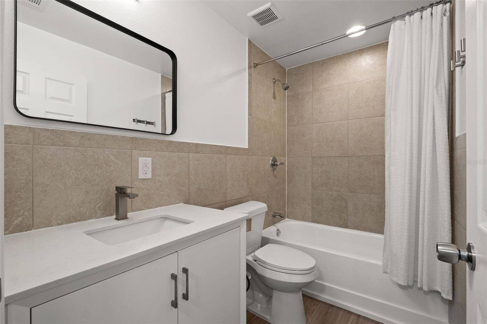 8316 N 10TH STREET, Tampa, FL 33604 8316 N 10TH STREET, Tampa, FL 33604