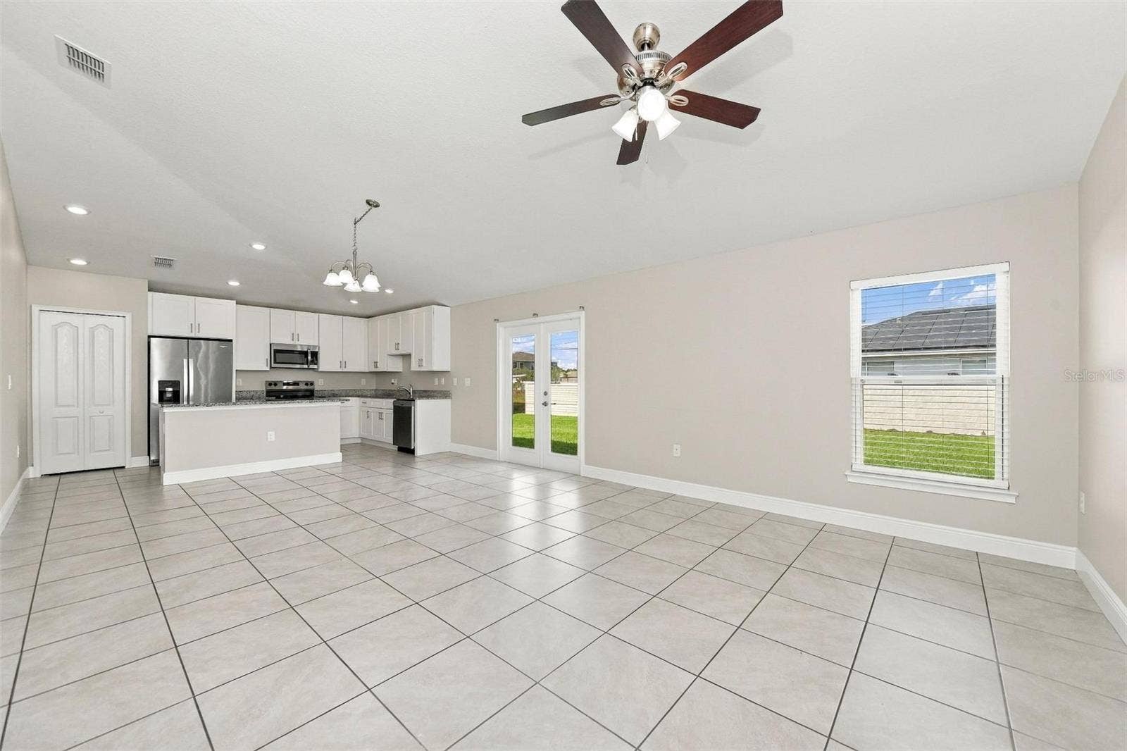 520 BRISTOL CIRCLE, Kissimmee, FL 34758