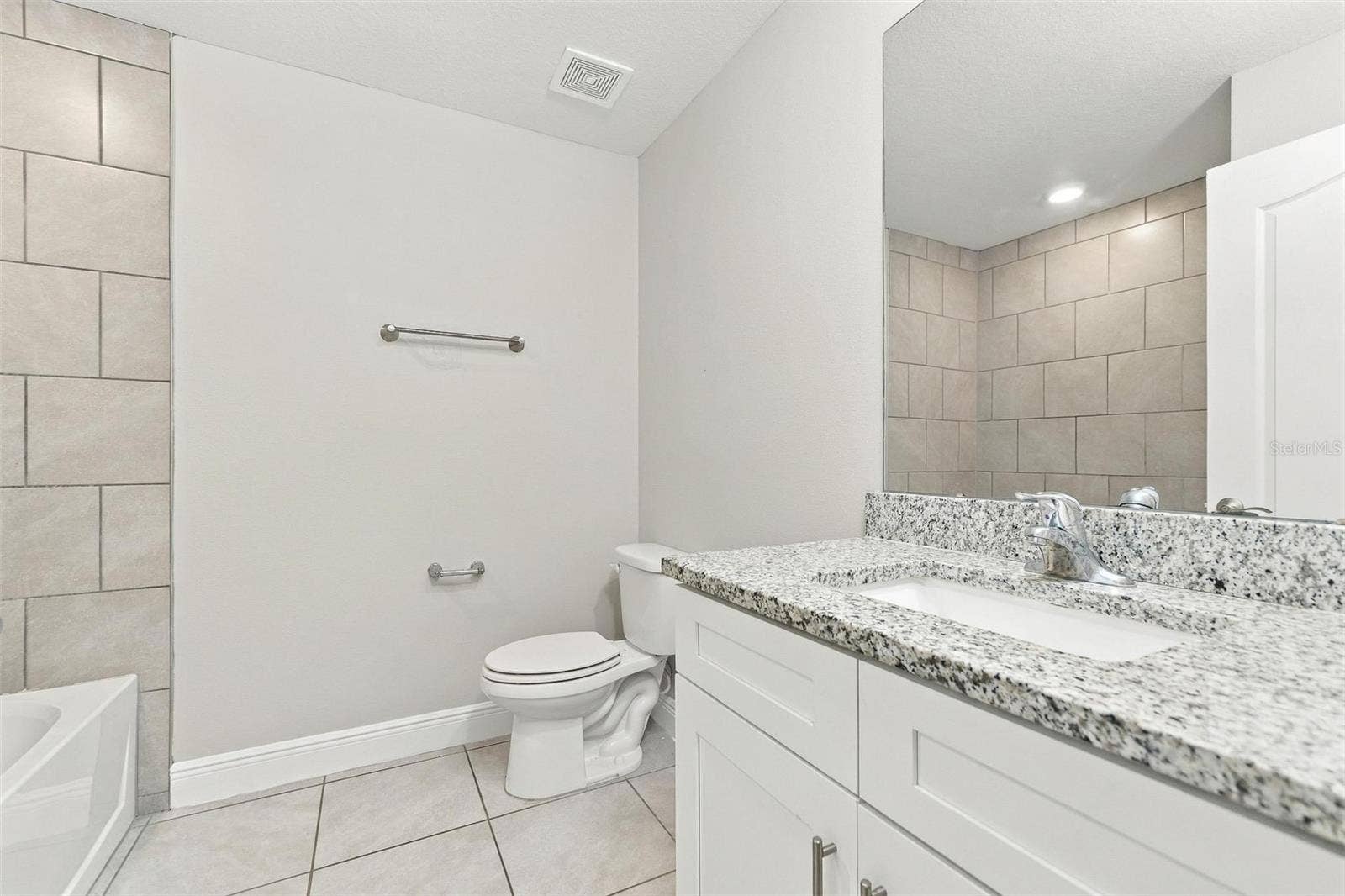 520 BRISTOL CIRCLE, Kissimmee, FL 34758